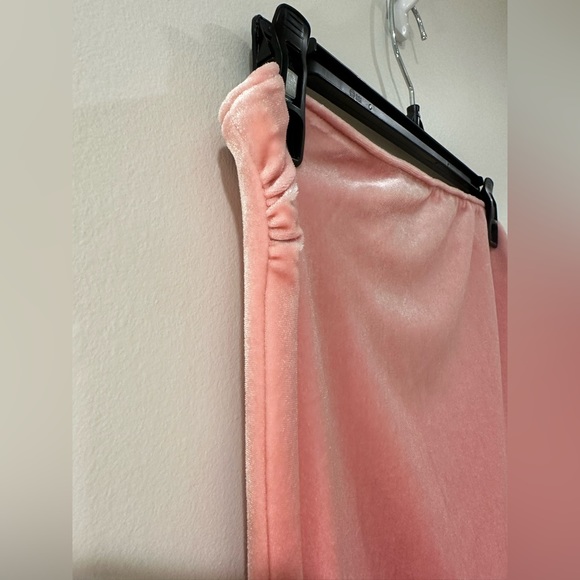 Norma Kamali Pink Velvet Strapless Dress - Picture 4 of 12